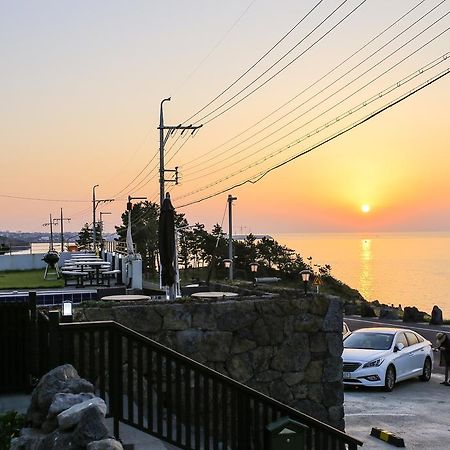Plumeria Pension Jeju Exterior photo