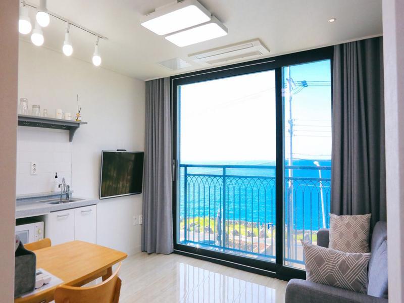 Plumeria Pension Jeju Exterior photo